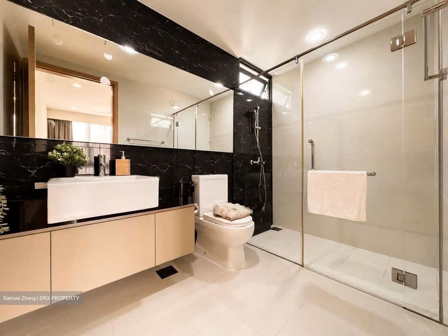 Esparina Residences (D19), Condominium #586176091